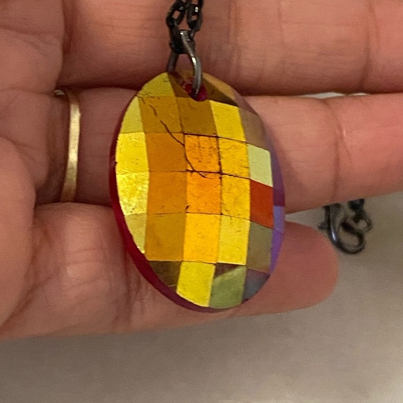 Elegant Red and gold tone Pendant with black chain goth Necklace - Picture 6 of 13